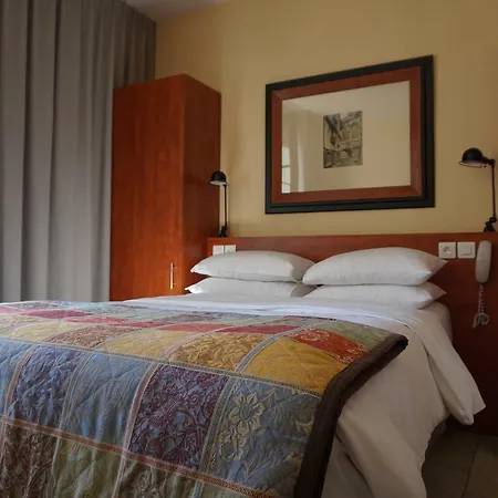 Western Royal Hotel 3*