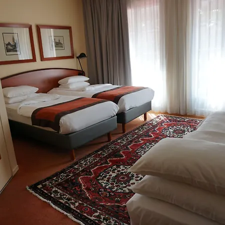 ホテル Western Royal カーン