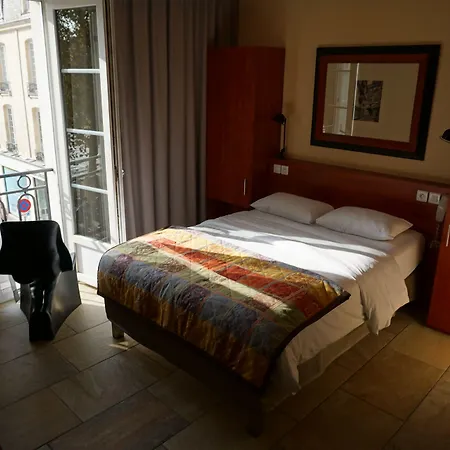 Western Royal 3* Caen