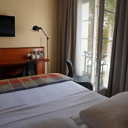 Western Royal Hotel 3*