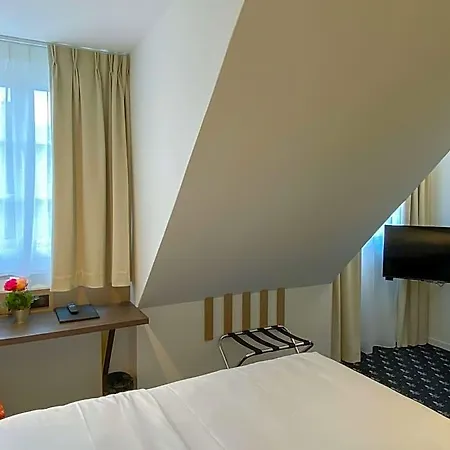 Szálloda Western Royal 3*