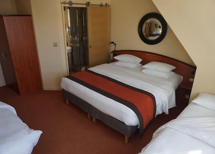 Ξενοδοχείο Western Royal 3*