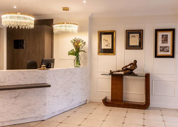 Western Royal 3* Caen