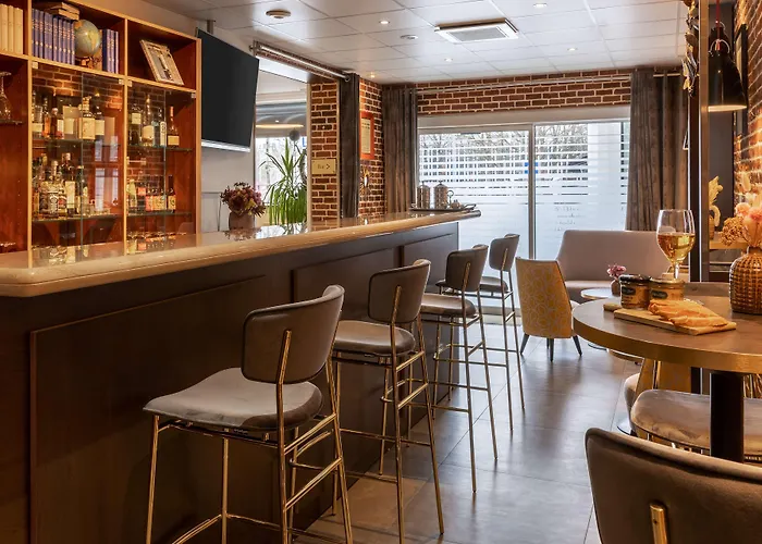 Western Royal 3* Καν